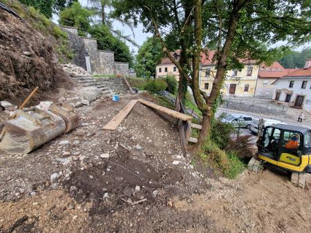 INTERVENCIJA - MALI GRAD  